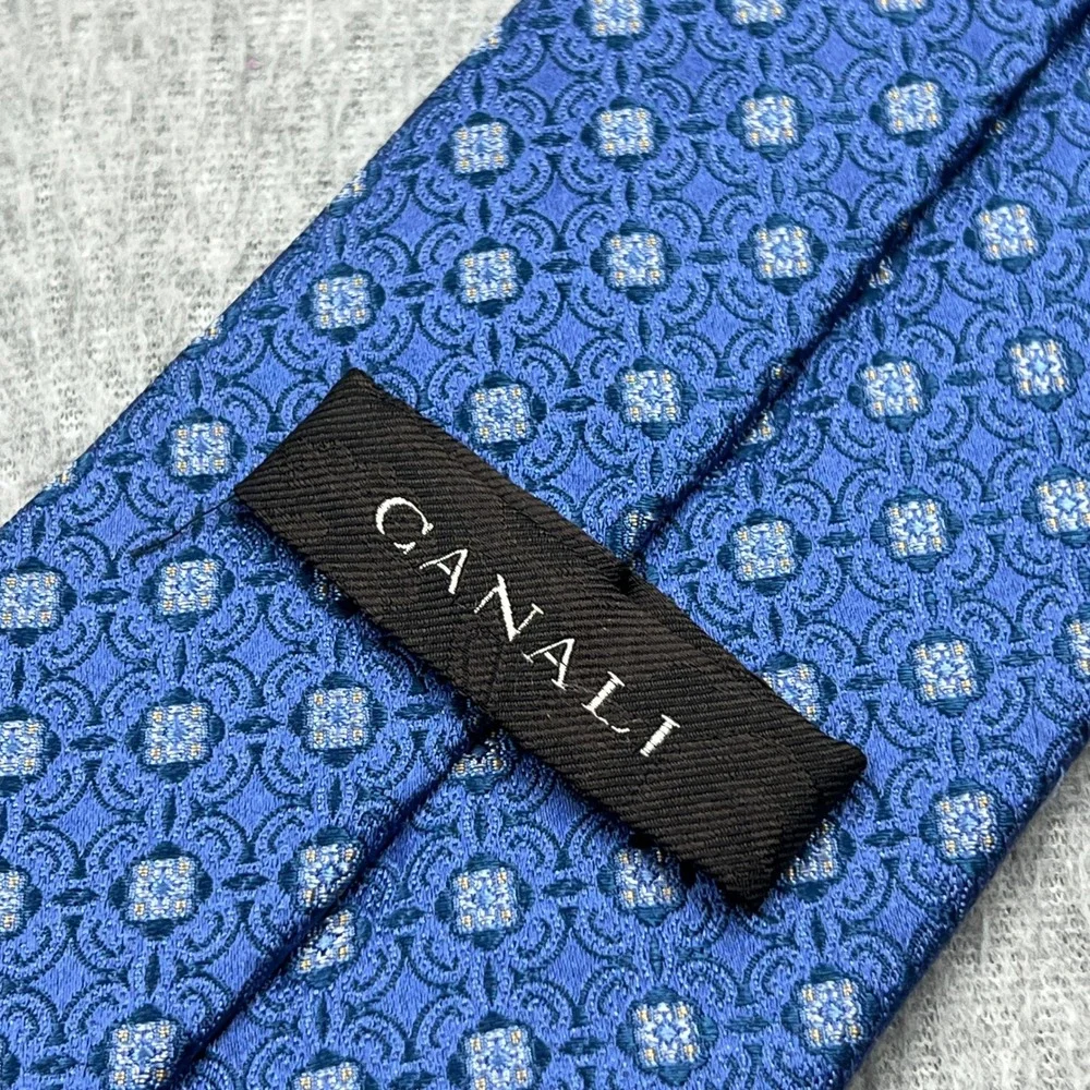 Canali 100% Silk Tie Blue Geometric Jacquard Woven Necktie Made in Italy Luxury